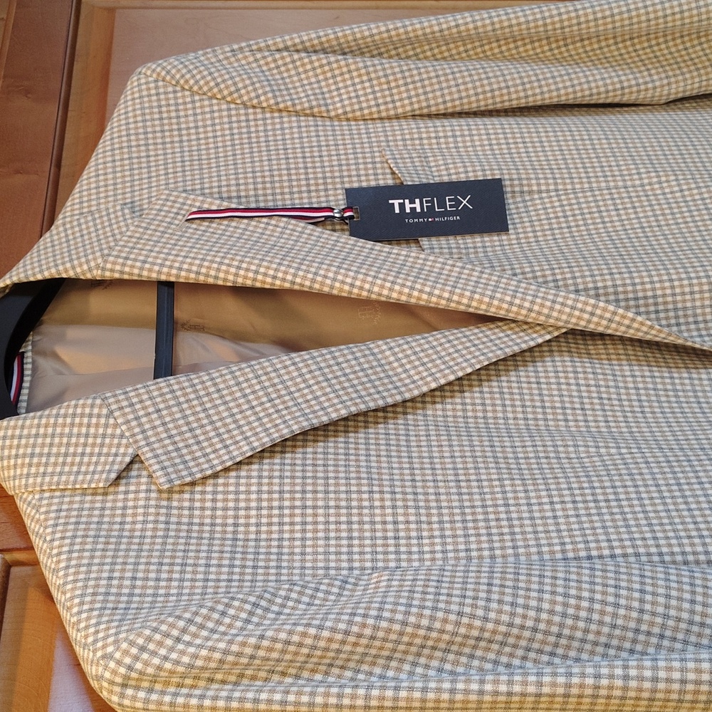 NWT Tommy‎ Hilfiger Conrad Tan/Grey Sport Coat 44REG Flex